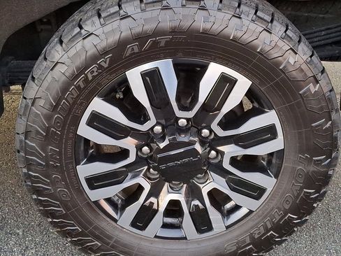 Used 2024 GMC Sierra 2500 Denali Ultimate w/ Snow Plow Prep/Camper Package image 28