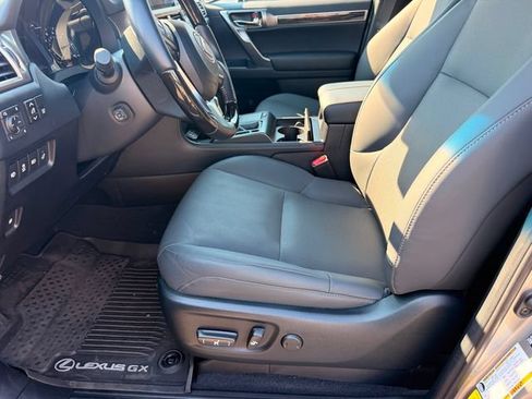 Used 2023 Lexus GX 460 Premium w/ Premium Package AWD/4WD image 14