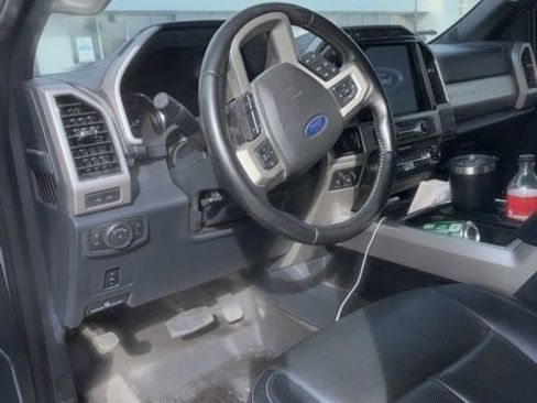 Used 2022 Ford F450 Lariat w/ Lariat Value Package image 8