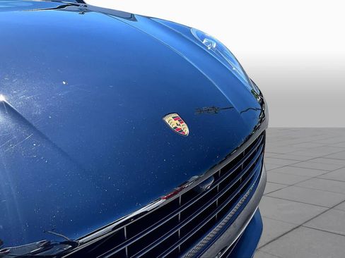 Used 2021 Porsche Macan S AWD/4WD image 28