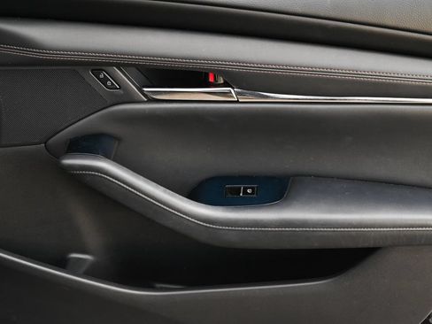 Used 2019 MAZDA MAZDA3 Sedan w/ Select Package FWD image 6