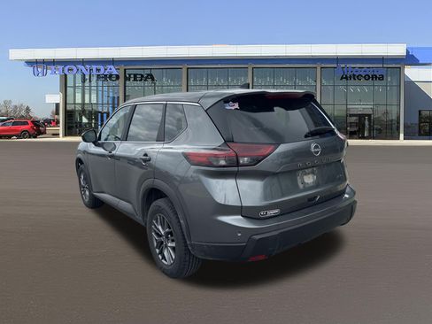 Used 2025 Nissan Rogue S AWD/4WD image 3