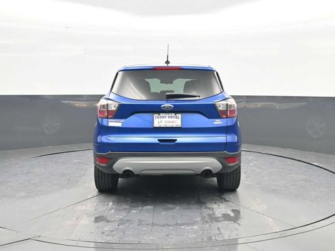 Used 2017 Ford Escape SE image 6