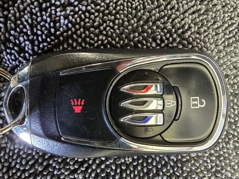 Used 2024 Buick Encore GX Preferred AWD/4WD image 34