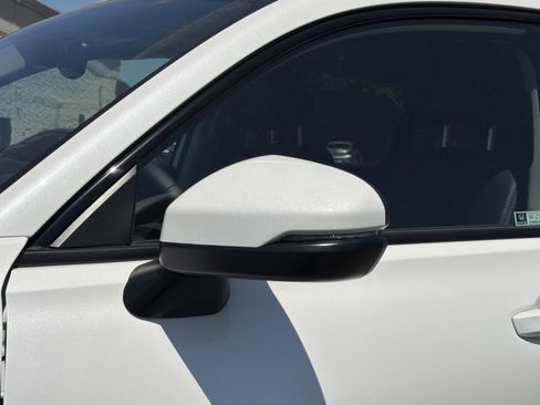 New 2026 Honda HR-V EX-L image 11