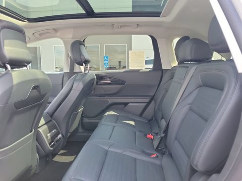 New 2026 Lincoln Nautilus Reserve w/ Jet Appearance Package AWD/4WD image 14
