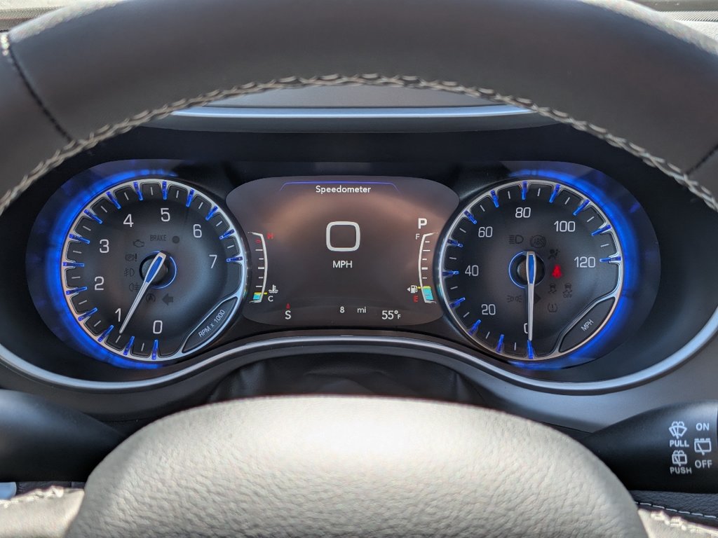 New 2027 Chrysler Pacifica Select AWD/4WD image 31