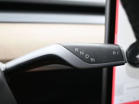 Used 2023 Tesla Model 3 Standard Range RWD image 19