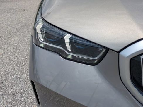 Used 2026 BMW 530i w/ Premium Package RWD image 10