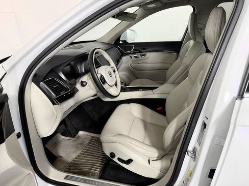 Used 2019 Volvo XC90 T5 Momentum AWD/4WD image 33