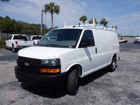 Used 2020 Chevrolet Express 2500 w/ Communications Package RWD image 20