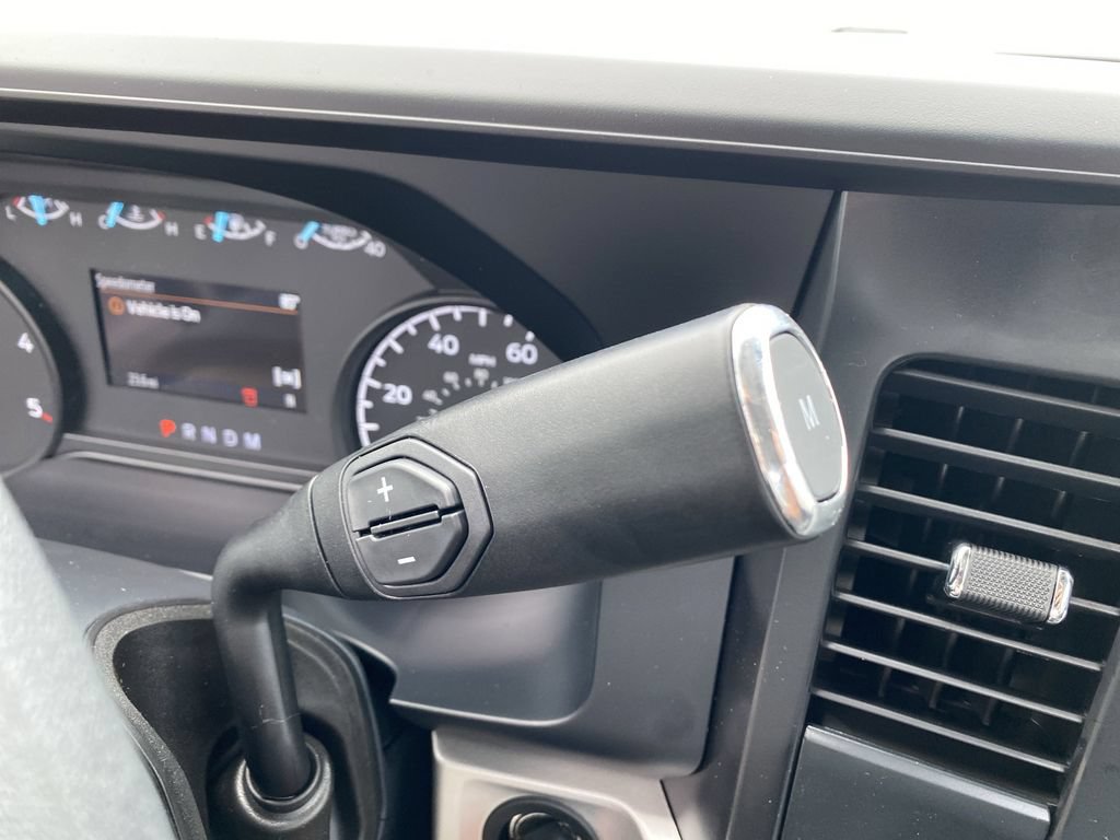 New 2025 Ford F350 XL w/ 360-Degree Camera Package RWD image 21