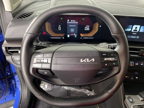 New 2026 Kia Sportage EX w/ EX Panorama Roof Package FWD image 19
