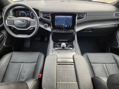 Used 2024 Jeep Wagoneer Series III image 27