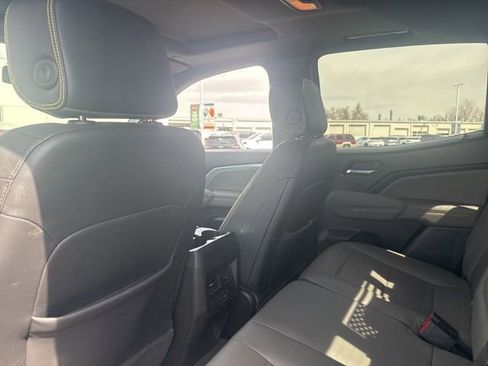 Used 2023 Chevrolet Colorado ZR2 w/ ZR2 Convenience Package III image 11