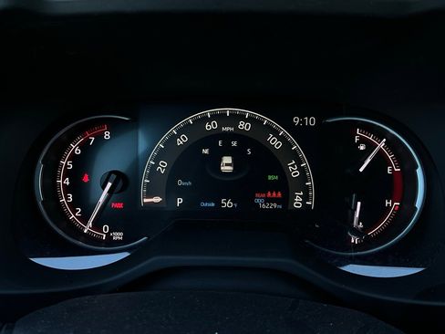 Used 2025 Toyota RAV4 XLE image 38