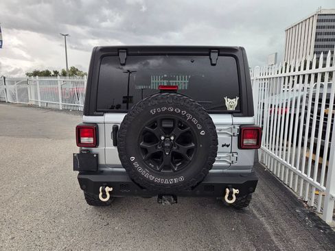 Used 2023 Jeep Wrangler Sport AWD/4WD image 6