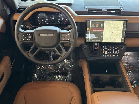 Certified 2026 Land Rover Defender 110 X-Dynamic SE AWD/4WD image 16