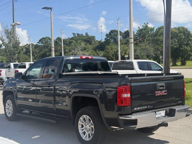 Used 2018 GMC Sierra 1500 SLE w/ SLE Value Package AWD/4WD image 4