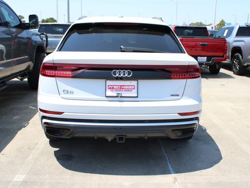 Used 2019 Audi Q8 Premium Plus w/ Premium Plus AWD/4WD image 8