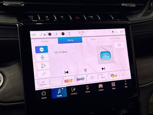 New 2025 Jeep Grand Cherokee Limited w/ Black Appearance Package image 34