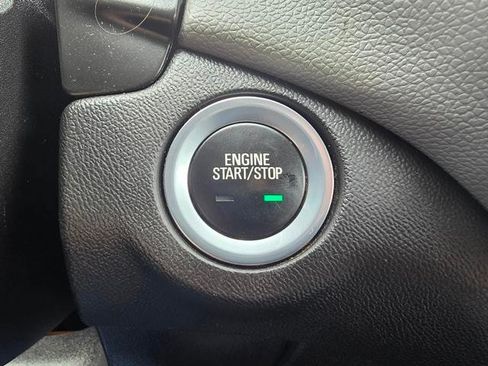 Used 2018 Chevrolet Equinox LT AWD/4WD image 25
