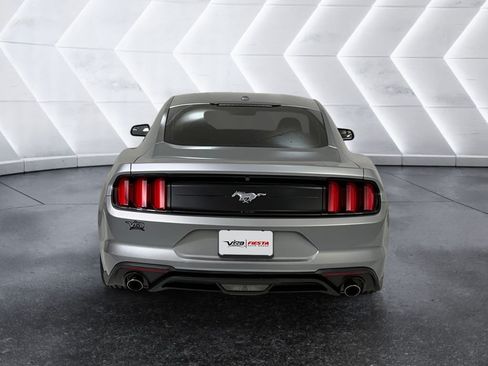 Used 2020 Ford Mustang Coupe RWD image 5