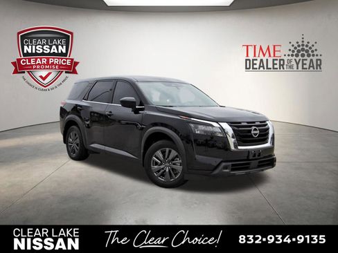 Used 2024 Nissan Pathfinder S FWD image 1