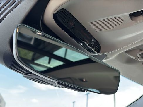 Used 2022 Volvo XC90 T5 Momentum w/ Climate Package image 26