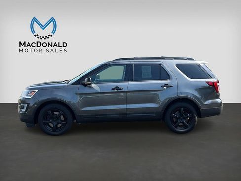 Used 2017 Ford Explorer Sport AWD/4WD image 4