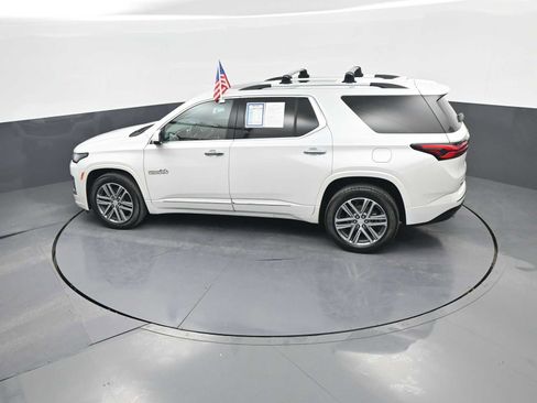 Used 2023 Chevrolet Traverse High Country AWD/4WD image 34