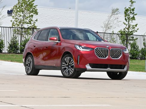 Certified 2026 BMW X3 xDrive30 AWD/4WD image 2
