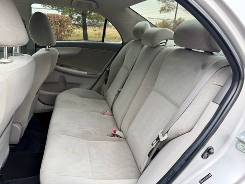 Used 2010 Toyota Corolla LE image 22