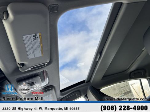 Used 2024 Toyota Prius Prime Premium w/ Advanced Technology Package image 24