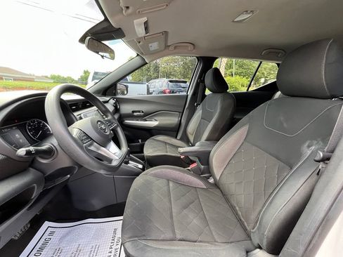 Used 2020 Nissan Kicks SV FWD image 24
