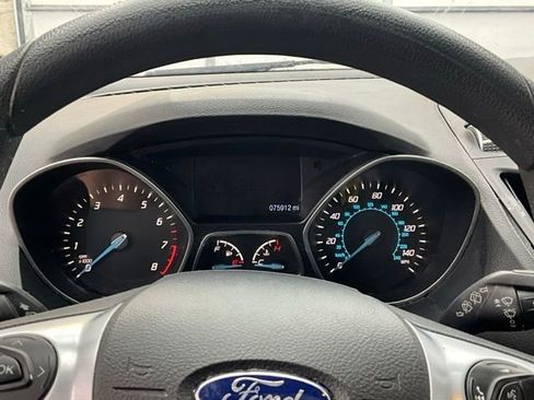 Used 2015 Ford Escape SE w/ Equipment Group 201A FWD image 5