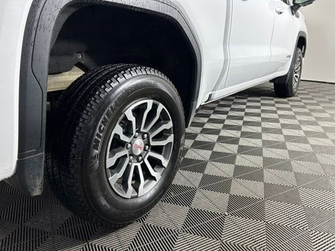 Used 2023 GMC Sierra 1500 AT4 w/ AT4 Preferred Package image 5