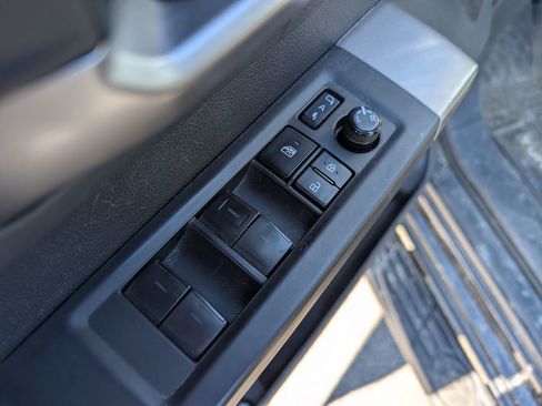 Used 2023 Toyota Tundra Limited image 16