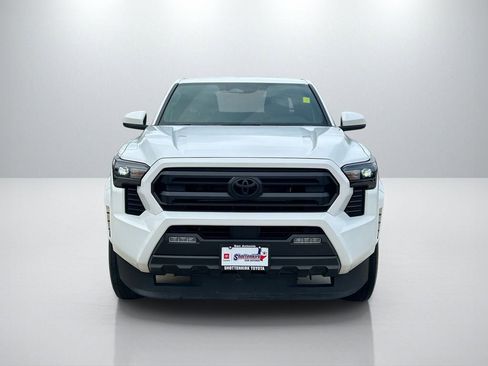 Used 2024 Toyota Tacoma SR5 RWD image 2