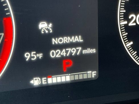 Certified 2025 Honda Pilot TrailSport image 17