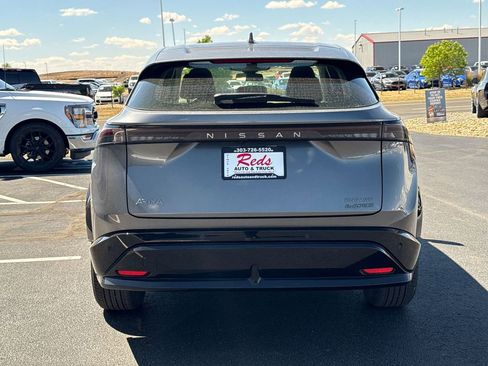 Used 2024 Nissan Ariya AWD image 20