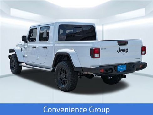 New 2025 Jeep Gladiator Sport image 4