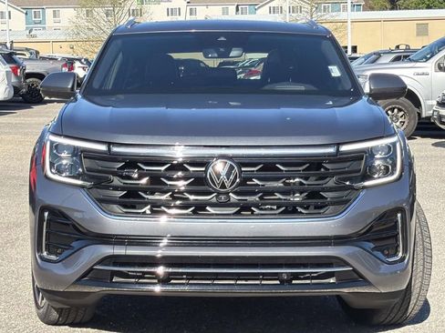 Used 2024 Volkswagen Atlas Cross Sport SEL Premium R-Line AWD/4WD image 2