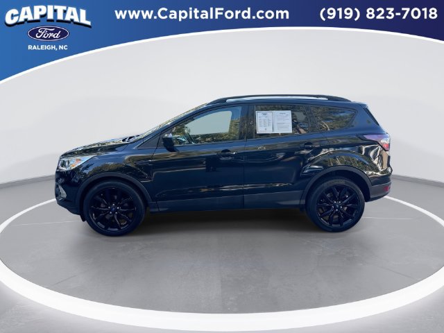Used 2017 Ford Escape SE w/ SE Sport Appearance Package FWD image 5