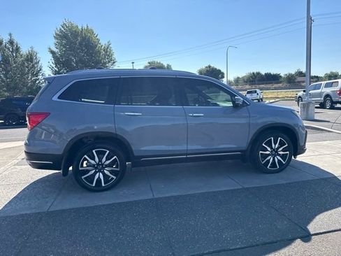 Used 2022 Honda Pilot Touring image 4