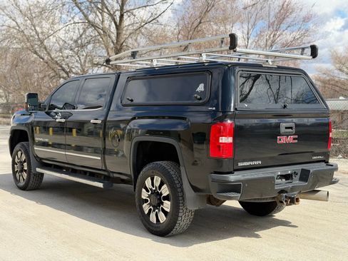 Used 2017 GMC Sierra 2500 Denali w/ Duramax Plus Package image 8