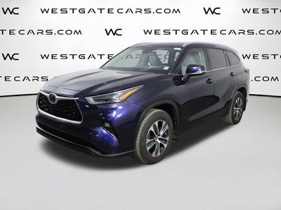 Used 2023 Toyota Highlander XLE