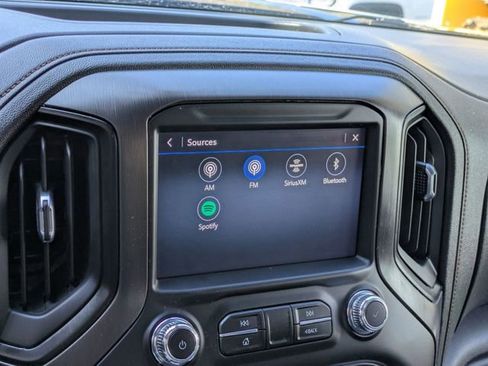 Used 2022 GMC Sierra 2500 AT4 w/ Snow Plow Prep/Camper Package AWD/4WD image 23