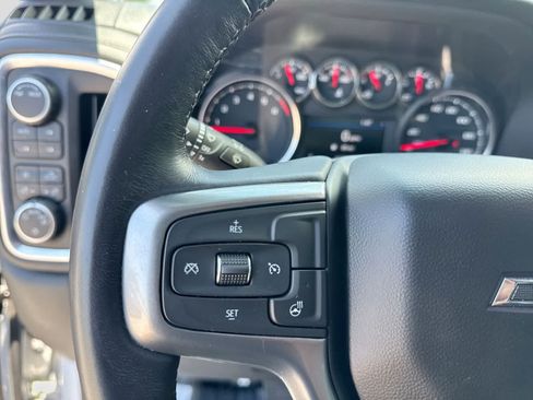 Used 2022 Chevrolet Silverado 1500 RST AWD/4WD image 31