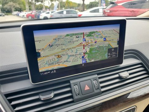 Used 2019 Audi Q5 2.0T Premium Plus w/ Premium Plus Package image 30